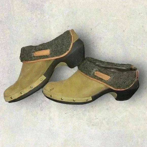 Merrell Shoes - Merrell clogs size 7.5